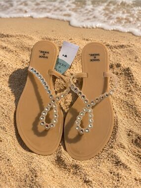 SALE Shade & Shore Tan Jelly Rhinestone Loop Thong Sandals Beach Pool Sandals